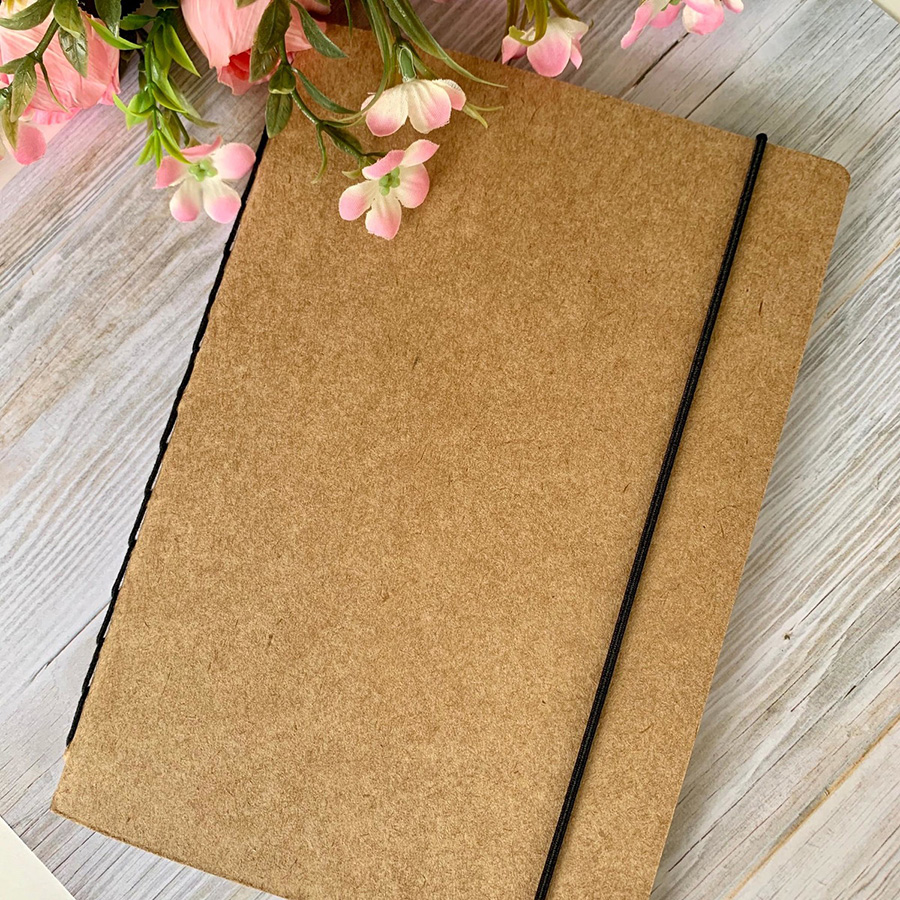 Bloco Caderno A5 (médio) Sem Pauta 40 Folhas Pretas de 80g