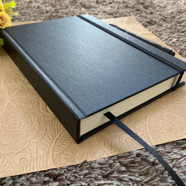 Caderno A5 (médio) Pontilhado 96 folhas de 140g - Imagem 2