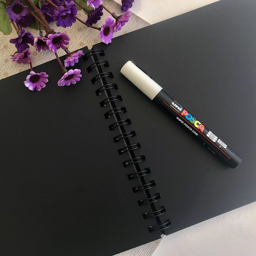 Caderno Grande Sem Pauta 50 Folhas Pretas 120g - Imagem 3