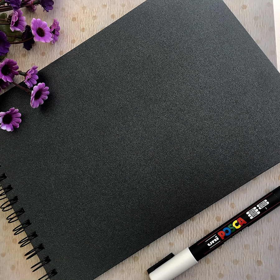 Caderno Grande Sem Pauta 50 Folhas Pretas 120g