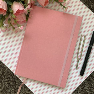 Caderno A5 (médio) Pontilhado 144 folhas de 115g