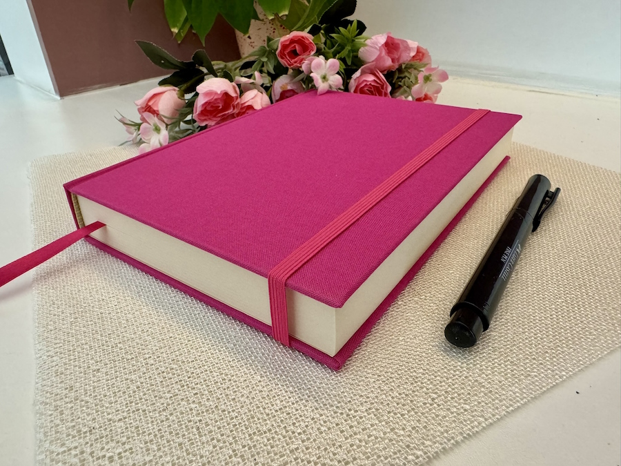 Caderno A5 (médio) Pautado 150 folhas de 90g - Imagem 4