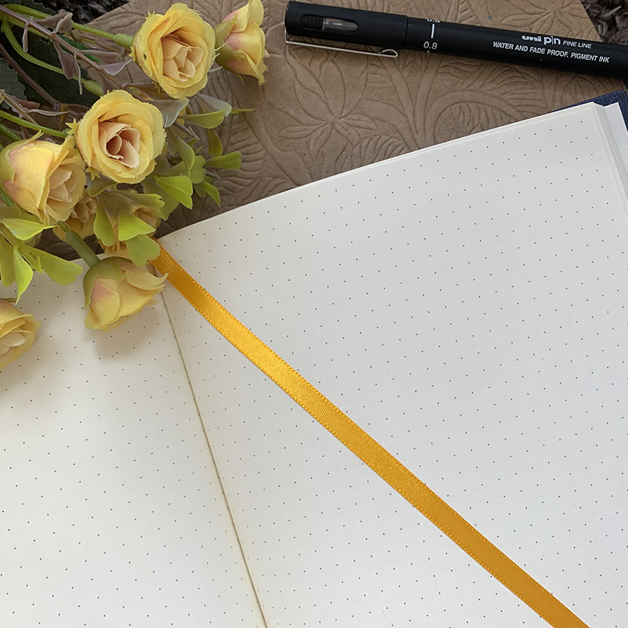 Caderno A5 (médio) Pontilhado 120 folhas de 90g - Imagem 4