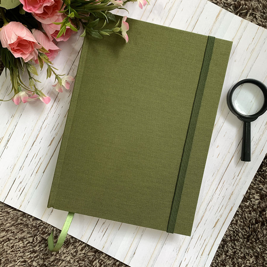 Caderno A5 (médio) Pontilhado 96 folhas de 115g