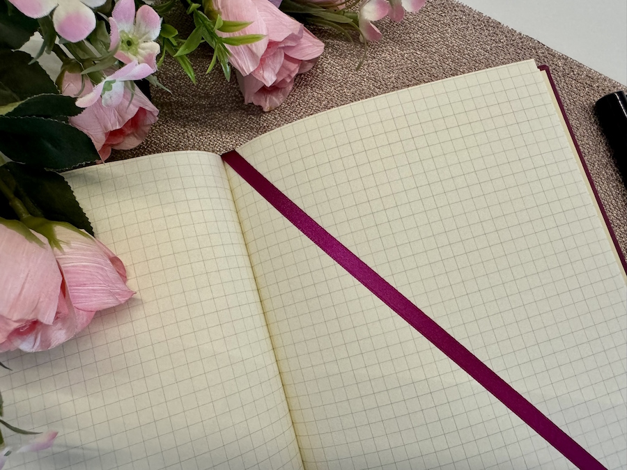 Caderno A5 (médio) Quadriculado 100 Folhas de 90g - Imagem 3