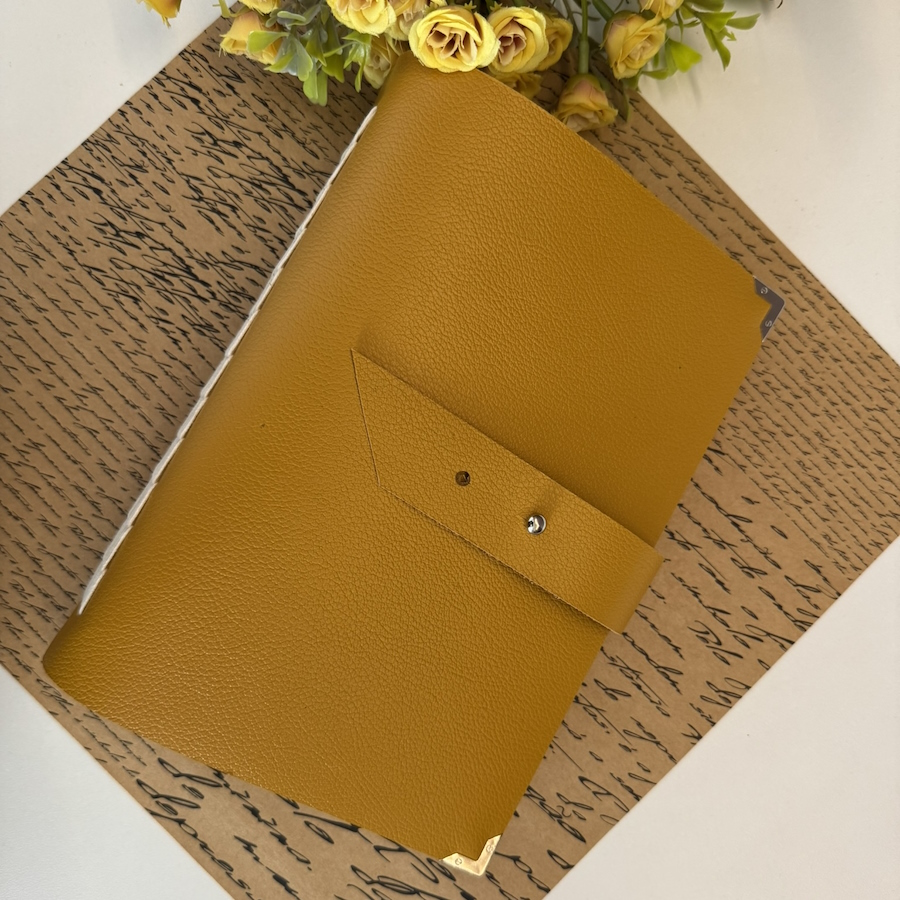 Caderno A5 (médio) Pautado 112 Folhas de 90g