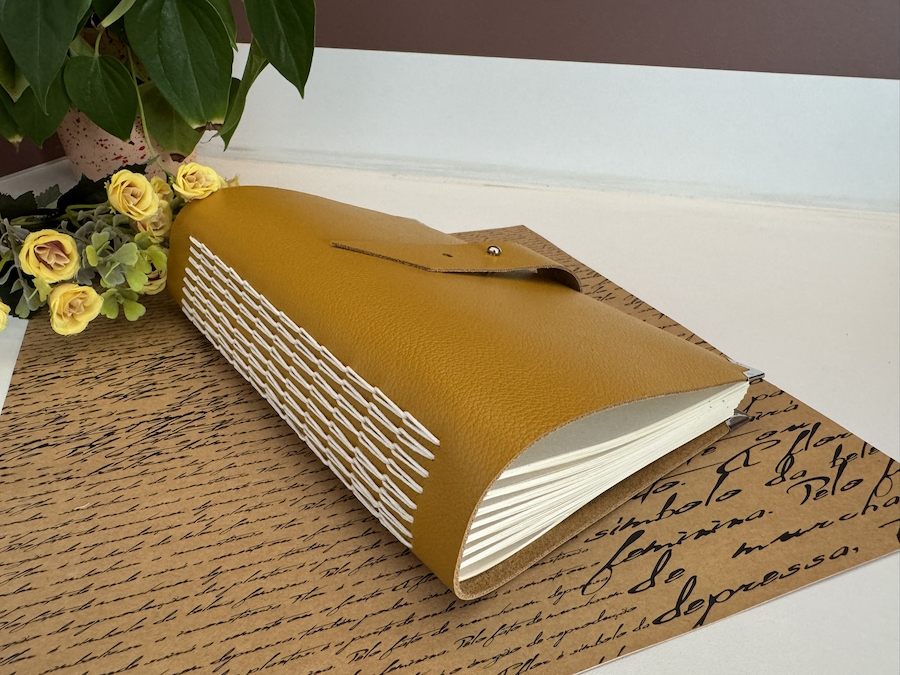 Caderno A5 (médio) Pautado 112 Folhas de 90g - Imagem 5