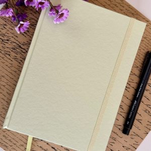 Caderno A5 (médio) Pontilhado Reciclato 96 Folhas de 120g