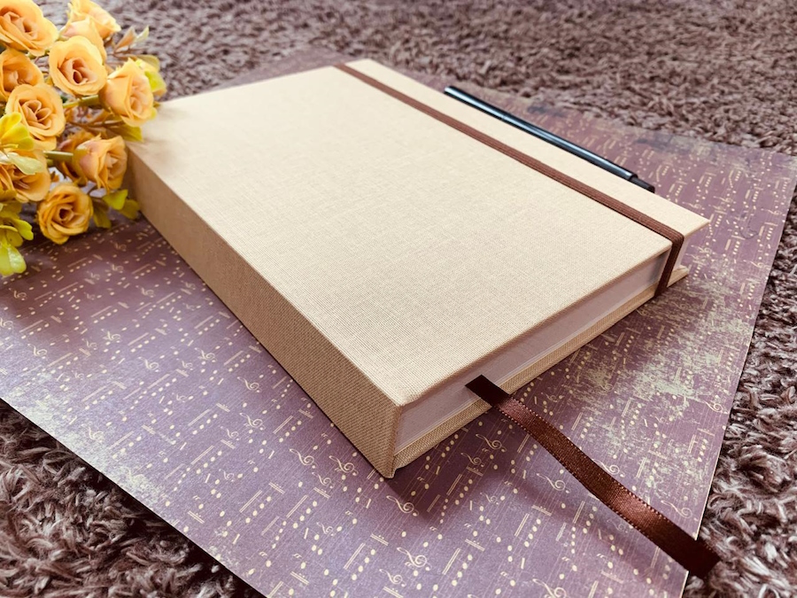Caderno A5 (médio) Sem Pauta 170 Folhas de 90g - Imagem 4