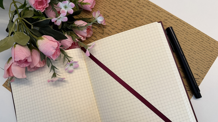 Caderno A5 (médio) Quadriculado 80 Folhas de 90g - Imagem 3