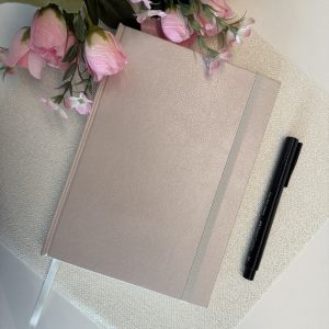 Caderno A5 (médio) Sem Pauta 80 Folhas De 90g