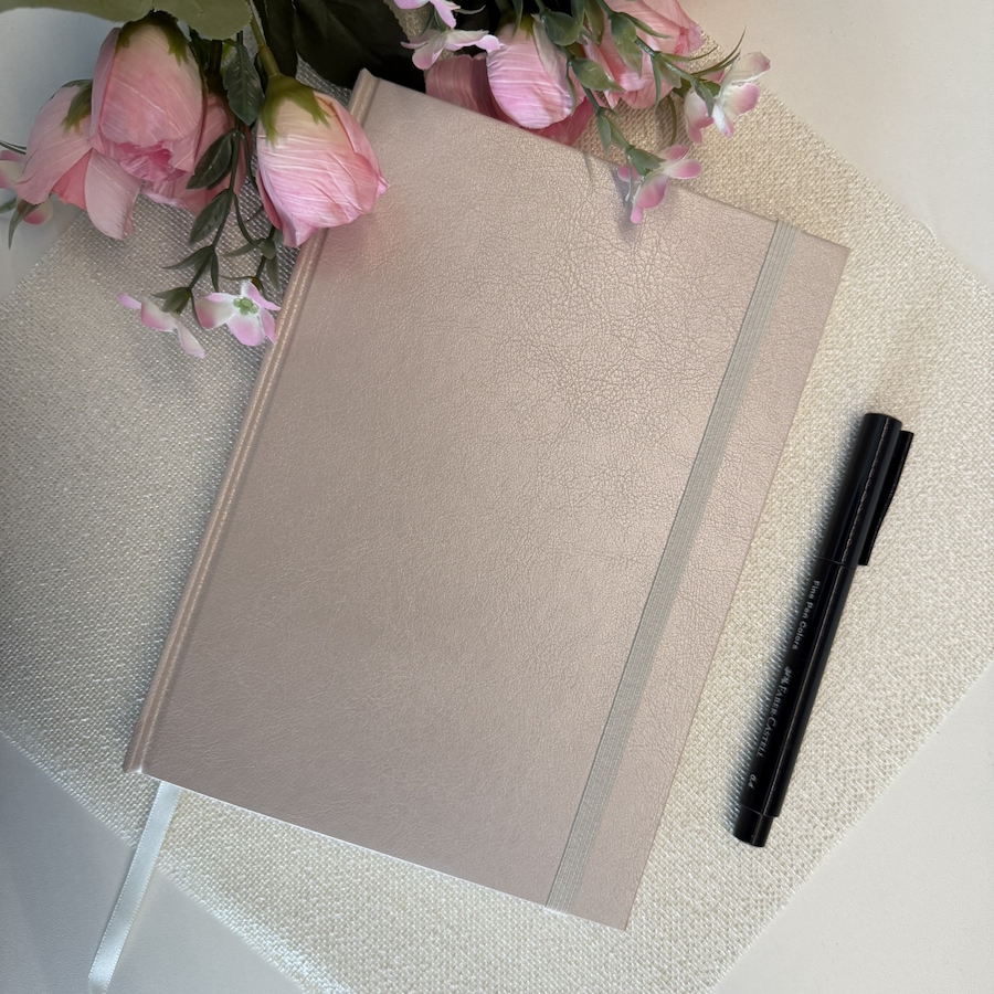 Caderno A5 (médio) Sem Pauta 80 Folhas De 90g