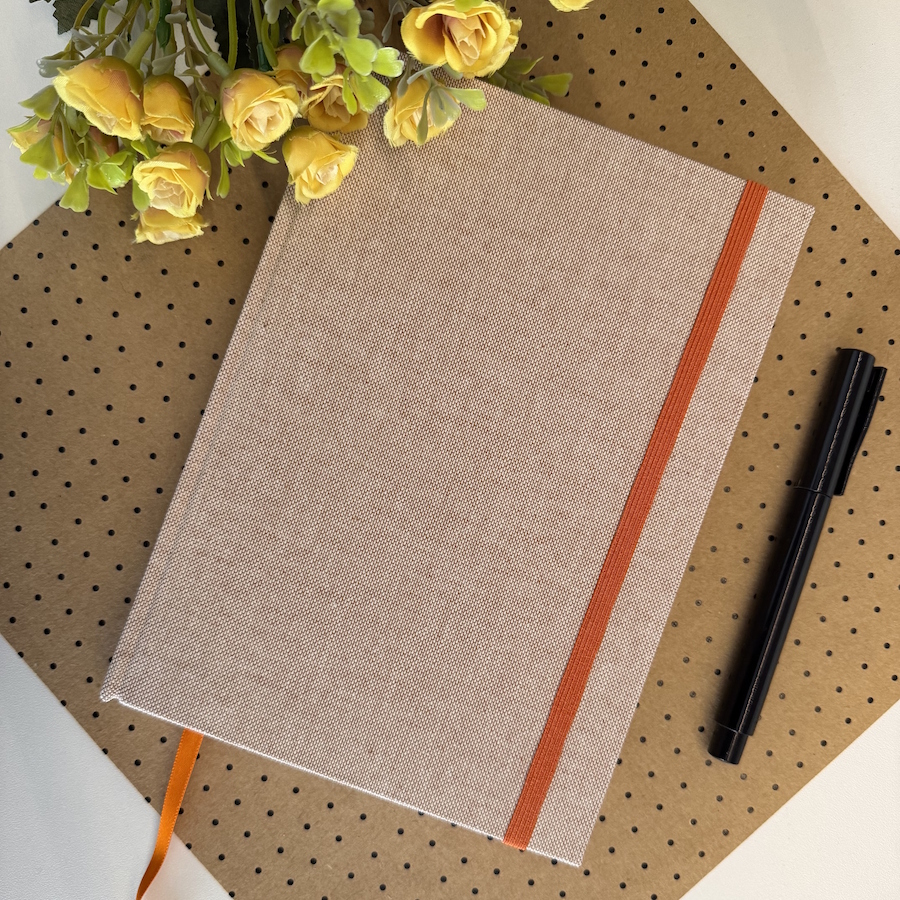 Caderno A5 Pontilhado 100 Folhas De 90g (Médio)