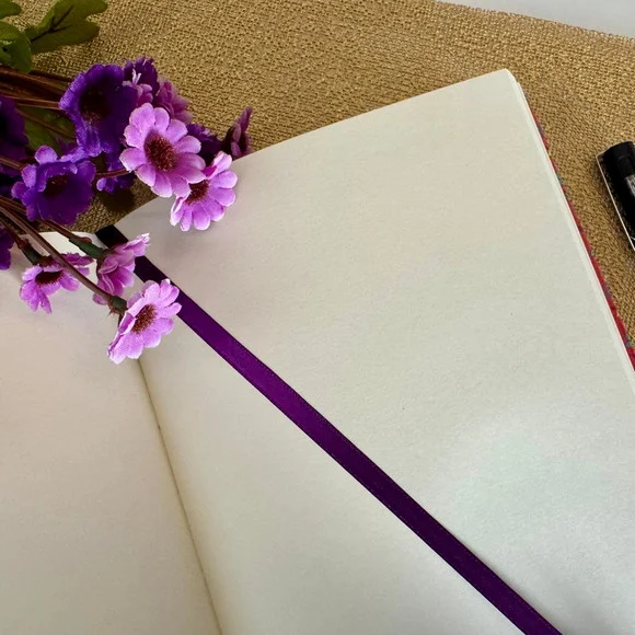 Pronta Entrega - Caderno A5 (médio) sem Pauta 100 Folhas de 80g - Imagem 3