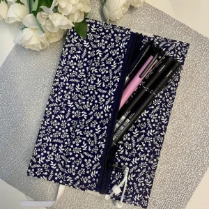 Pronta Entrega - Caderno A5 (médio) sem Pauta 100 Folhas de 80g com Estojo