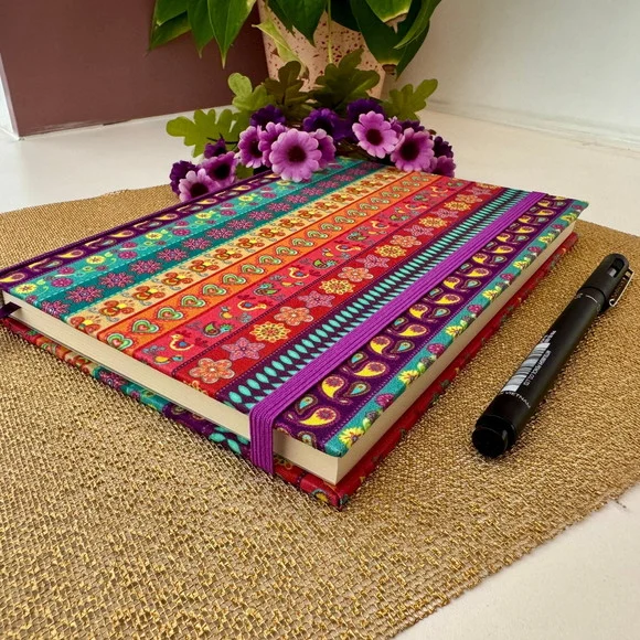 Pronta Entrega - Caderno A5 (médio) sem Pauta 100 Folhas de 80g - Imagem 4