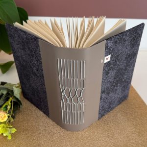 Pronta Entrega - Caderno 17,5x12,5 sem Pauta com 108 Folhas de 90g