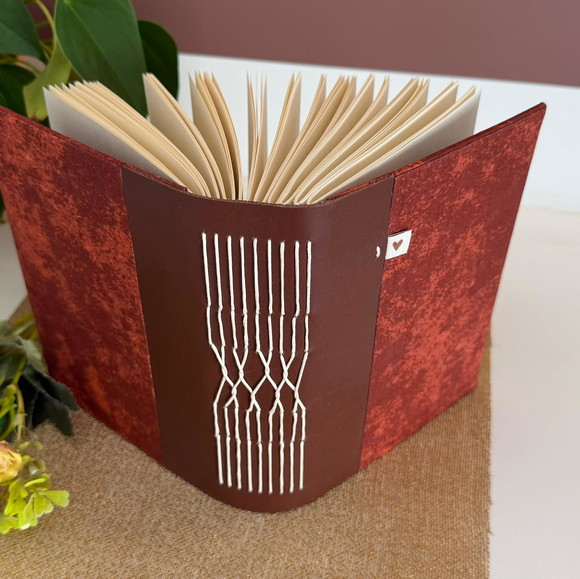 Pronta Entrega - Caderno 17,5x12,5 sem Pauta com 108 Folhas de 90g - Imagem 5