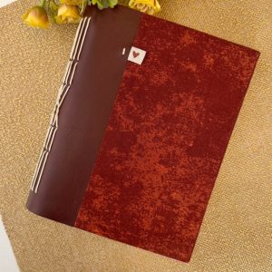 Pronta Entrega - Caderno 17,5x12,5 sem Pauta com 108 Folhas de 90g