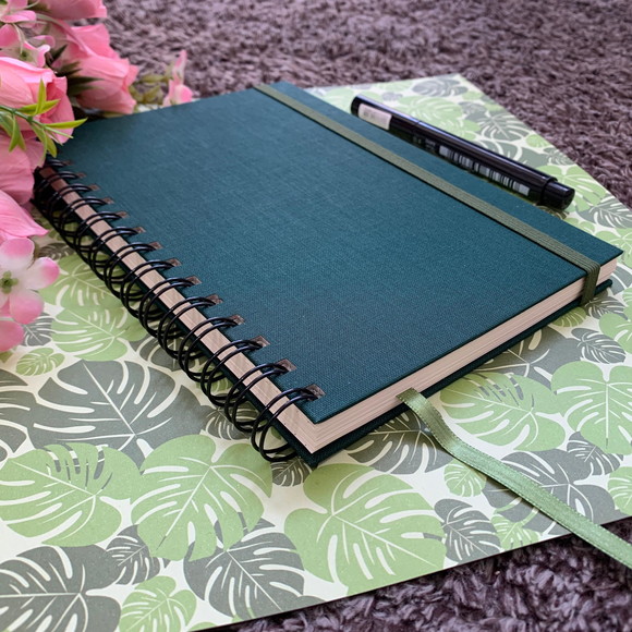 Pronta Entrega - Caderno A5 (médio) Pontilhado 100 folhas de 80g Espiral - Imagem 5