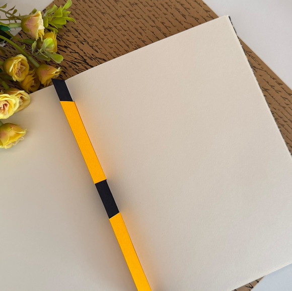 caderno-a5-medio-sem-pauta-100-folhas-de-90g-feito-a-mao