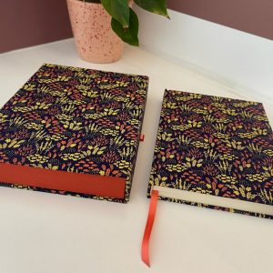 Pronta Entrega - Caderno A5 (médio) sem Pauta 120 Fls de 90g + Caixa Estojo