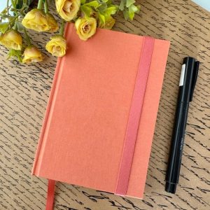 Pronta Entrega - Caderno A6 (pequeno) Pontilhado 100 Folhas de 90g