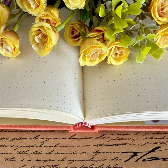 caderno-a6-pequeno-pontilhado-100-folhas-de-90g-sketchbook