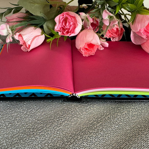 caderno-pequeno-11x10-sem-pauta-90-folhas-coloridas-de-75g-estudos