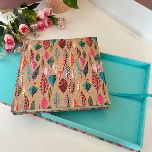 Pronta Entrega - Caderno Quadrado Pontilhado 100 Folhas de 90g + Caixa Ímã