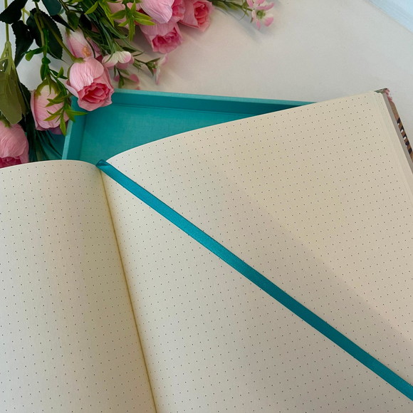 Pronta Entrega - Caderno Quadrado Pontilhado 100 Folhas de 90g + Caixa Ímã - Imagem 4