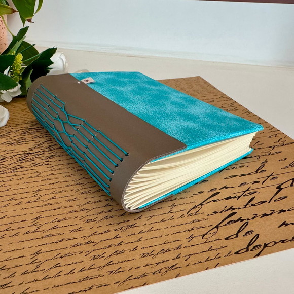 Pronta Entrega - Caderno 17,5x12,5 sem Pauta com 108 Folhas de 90g - Imagem 3