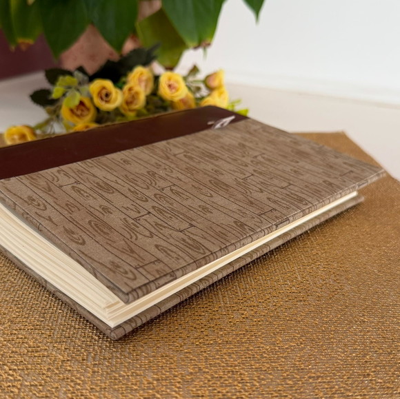 caderno-17-5x12-5-sem-pauta-com-108-folhas-de-90g-polen (3)
