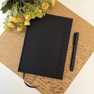 Caderno A5 (médio) sem Pauta 108 Folhas de 80g